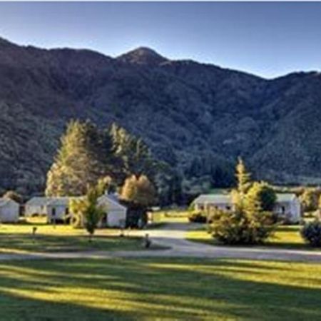 Smiths Farm Holiday Park Linkwater ภายนอก รูปภาพ