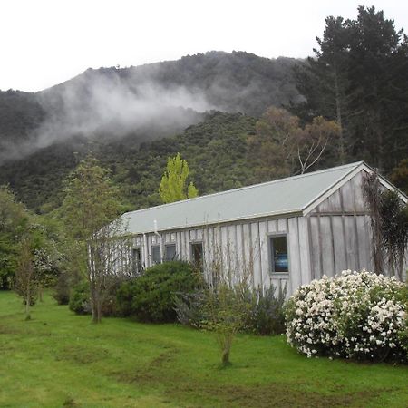 Smiths Farm Holiday Park Linkwater ภายนอก รูปภาพ