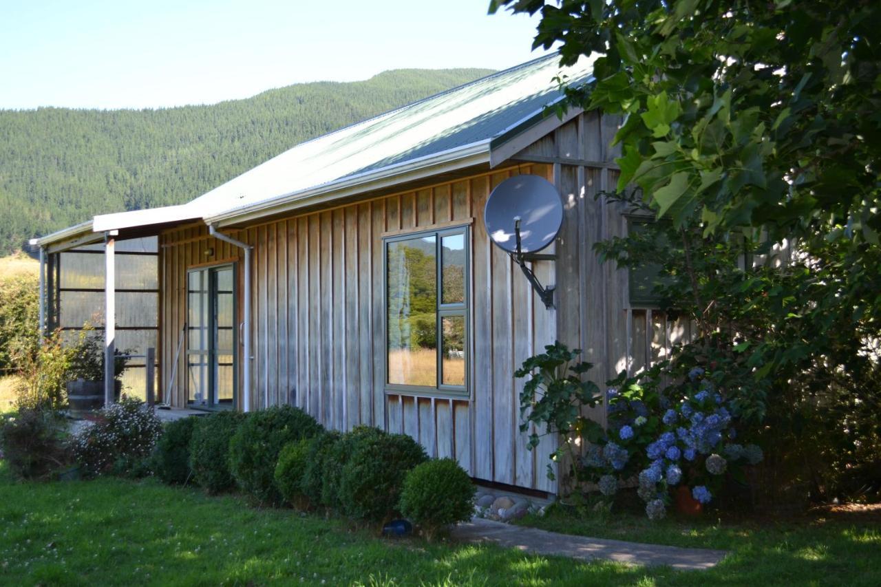 Smiths Farm Holiday Park Linkwater ภายนอก รูปภาพ