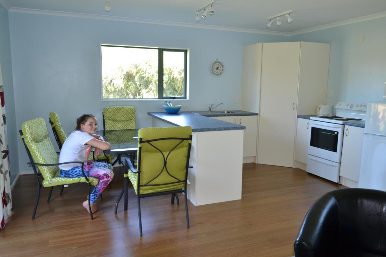 Smiths Farm Holiday Park Linkwater ภายนอก รูปภาพ